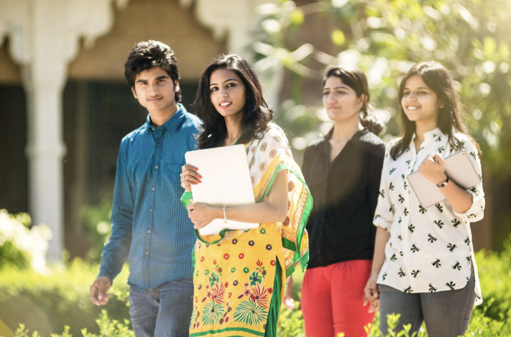 Evaluating the shift from degree-based hiring to skill-based recruitment in tech